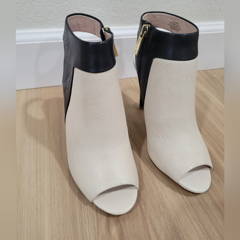 New Elegant Louise Et Cie Peep Toe Ankle Booties